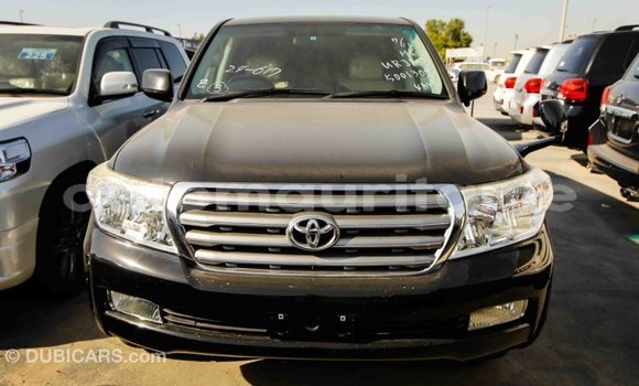 Acheter Import Voiture Toyota Land Cruiser Noir à Import - Dubai, Adrar Acheter Import Voiture Toyota Land Cruiser Noir à Import - Dubai, Adrar