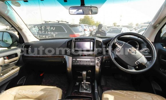 Acheter Import Voiture Toyota Land Cruiser Noir à Import - Dubai, Adrar Acheter Import Voiture Toyota Land Cruiser Noir à Import - Dubai, Adrar