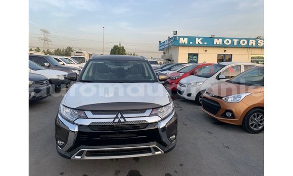 Acheter Import Voiture Mitsubishi Outlander Marron à Import - Dubai, Adrar Acheter Import Voiture Mitsubishi Outlander Marron à Import - Dubai, Adrar