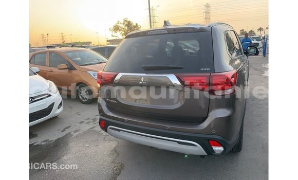 Acheter Import Voiture Mitsubishi Outlander Marron à Import - Dubai, Adrar Acheter Import Voiture Mitsubishi Outlander Marron à Import - Dubai, Adrar
