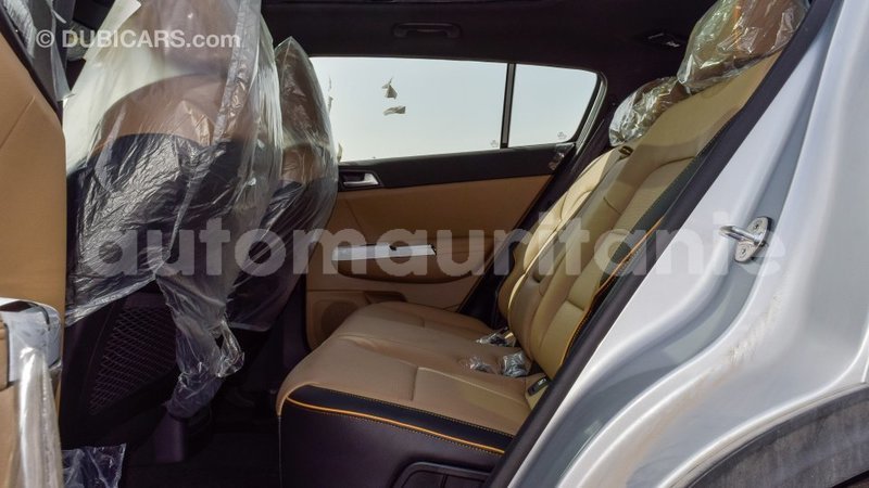 Big with watermark kia sportage adrar import dubai 2268