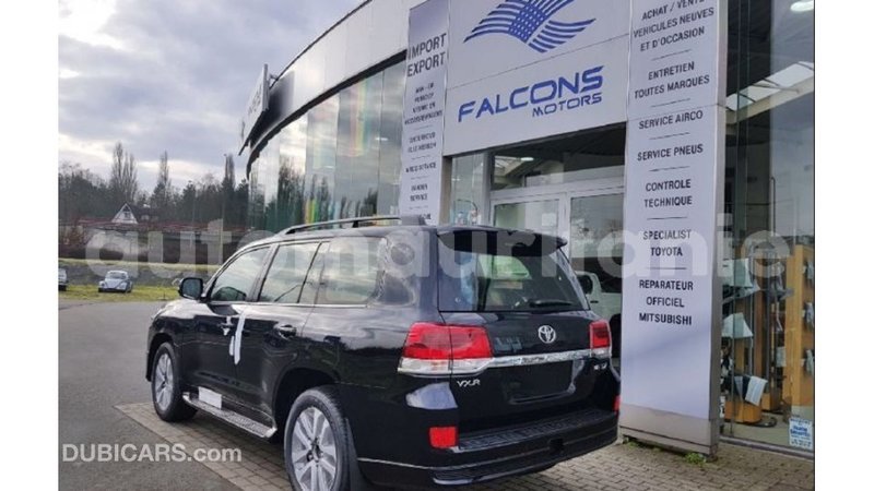 Big with watermark toyota land cruiser adrar import dubai 2274