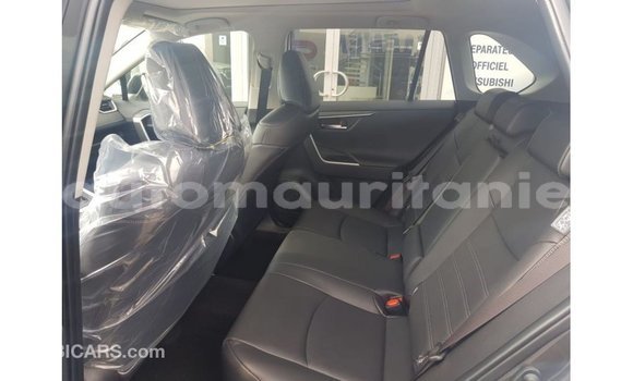 Acheter Import Utilitaire Toyota HiAce Autre à Import - Dubai, Adrar Acheter Import Utilitaire Toyota HiAce Autre à Import - Dubai, Adrar