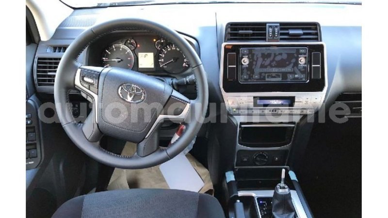 Big with watermark toyota prado adrar import dubai 2281