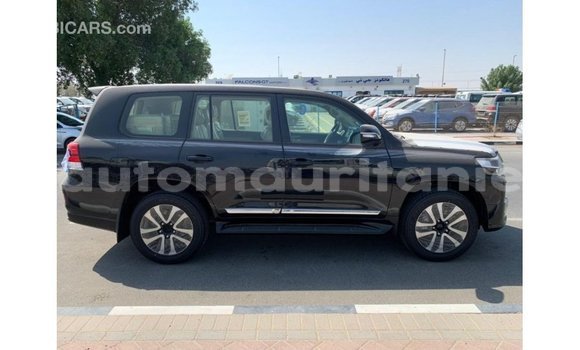 Acheter Import Voiture Toyota Land Cruiser Noir à Import - Dubai, Adrar Acheter Import Voiture Toyota Land Cruiser Noir à Import - Dubai, Adrar