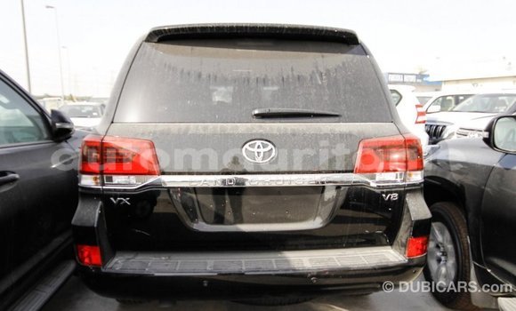 Acheter Import Voiture Toyota Land Cruiser Noir à Import - Dubai, Adrar Acheter Import Voiture Toyota Land Cruiser Noir à Import - Dubai, Adrar
