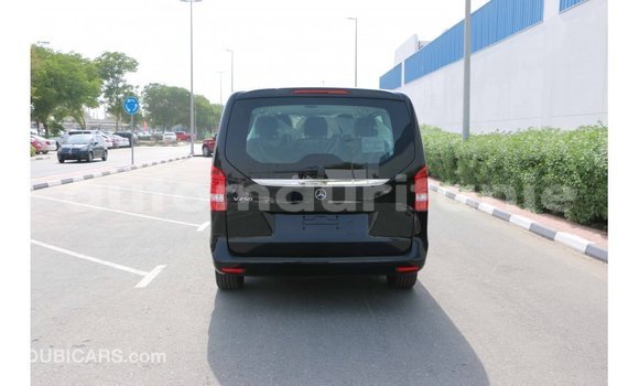 Buy Import Mercedes-Benz 250 Black Car in Import - Dubai in Adrar Buy Import Mercedes-Benz 250 Black Car in Import - Dubai in Adrar