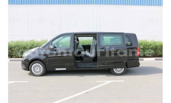 Buy Import Mercedes-Benz 250 Black Car in Import - Dubai in Adrar Buy Import Mercedes-Benz 250 Black Car in Import - Dubai in Adrar