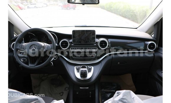 Buy Import Mercedes-Benz 250 Black Car in Import - Dubai in Adrar Buy Import Mercedes-Benz 250 Black Car in Import - Dubai in Adrar