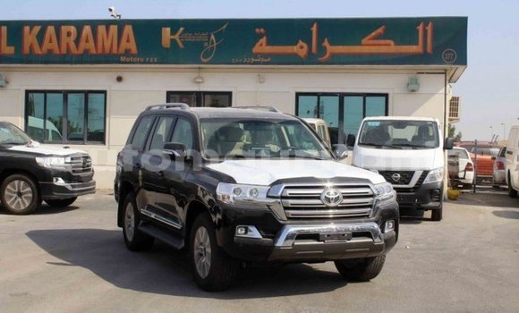 Acheter Import Voiture Toyota Land Cruiser Noir à Import - Dubai, Adrar Acheter Import Voiture Toyota Land Cruiser Noir à Import - Dubai, Adrar