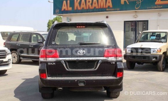 Acheter Import Voiture Toyota Land Cruiser Noir à Import - Dubai, Adrar Acheter Import Voiture Toyota Land Cruiser Noir à Import - Dubai, Adrar