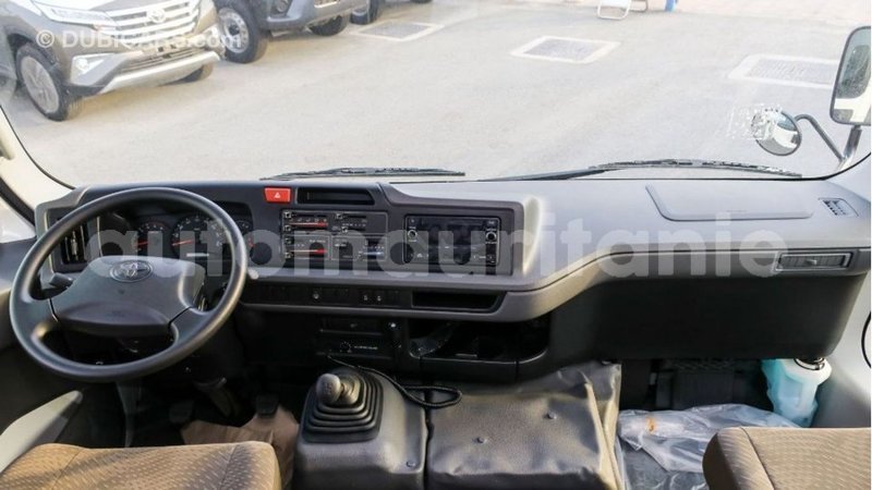 Big with watermark toyota coaster adrar import dubai 2304