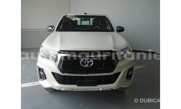 Buy Import Toyota Hilux White Car in Import - Dubai in Adrar Buy Import Toyota Hilux White Car in Import - Dubai in Adrar