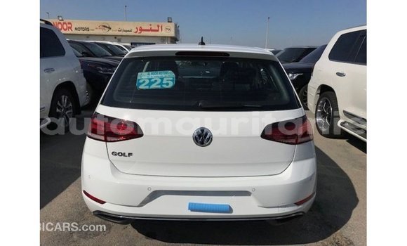Acheter Import Voiture Volkswagen Golf Blanc à Import - Dubai, Adrar Acheter Import Voiture Volkswagen Golf Blanc à Import - Dubai, Adrar