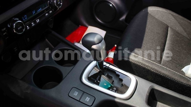 Big with watermark toyota hilux adrar import dubai 2322