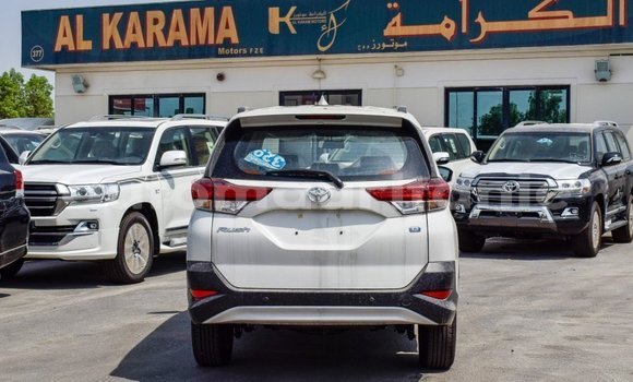 Acheter Import Voiture Toyota Rush Blanc à Import - Dubai, Adrar Acheter Import Voiture Toyota Rush Blanc à Import - Dubai, Adrar