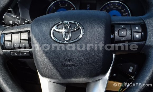 Acheter Import Voiture Toyota Hilux Autre à Import - Dubai, Adrar Acheter Import Voiture Toyota Hilux Autre à Import - Dubai, Adrar