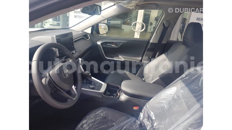 Big with watermark toyota hiace adrar import dubai 2329