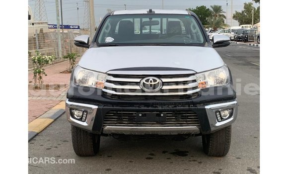 Acheter Import Voiture Toyota Hilux Noir à Import - Dubai, Adrar Acheter Import Voiture Toyota Hilux Noir à Import - Dubai, Adrar