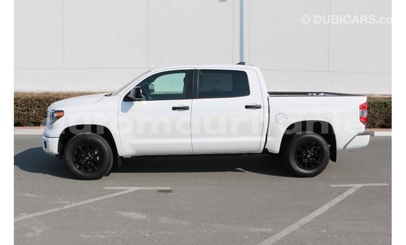 Buy Import Toyota Tundra White Car in Import - Dubai in Adrar Buy Import Toyota Tundra White Car in Import - Dubai in Adrar
