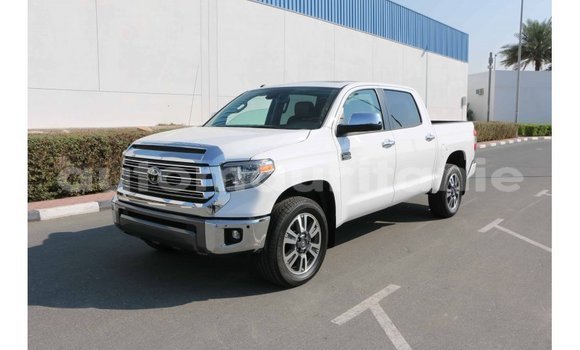 Buy Import Toyota Tundra White Car in Import - Dubai in Adrar Buy Import Toyota Tundra White Car in Import - Dubai in Adrar