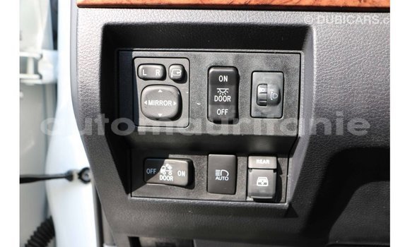 Buy Import Toyota Tundra White Car in Import - Dubai in Adrar Buy Import Toyota Tundra White Car in Import - Dubai in Adrar