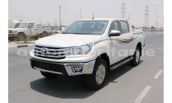 Buy Import Toyota Hilux White Car in Import - Dubai in Adrar Buy Import Toyota Hilux White Car in Import - Dubai in Adrar