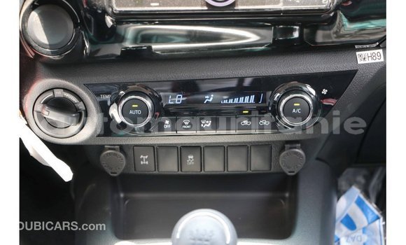 Buy Import Toyota Hilux White Car in Import - Dubai in Adrar Buy Import Toyota Hilux White Car in Import - Dubai in Adrar