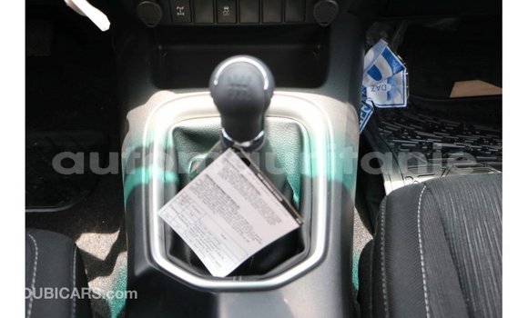 Buy Import Toyota Hilux White Car in Import - Dubai in Adrar Buy Import Toyota Hilux White Car in Import - Dubai in Adrar