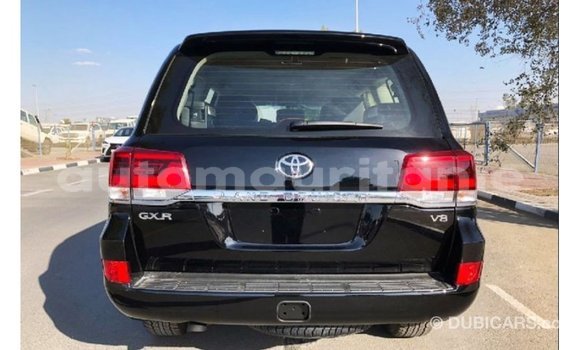 Acheter Import Voiture Toyota Land Cruiser Noir à Import - Dubai, Adrar Acheter Import Voiture Toyota Land Cruiser Noir à Import - Dubai, Adrar