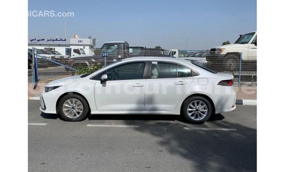 Buy Import Toyota Corolla White Car in Import - Dubai in Adrar Buy Import Toyota Corolla White Car in Import - Dubai in Adrar