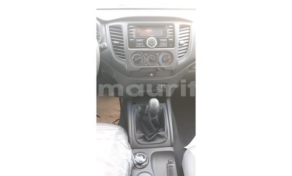 Acheter Import Voiture Mitsubishi L200 Blanc à Import - Dubai, Adrar Acheter Import Voiture Mitsubishi L200 Blanc à Import - Dubai, Adrar