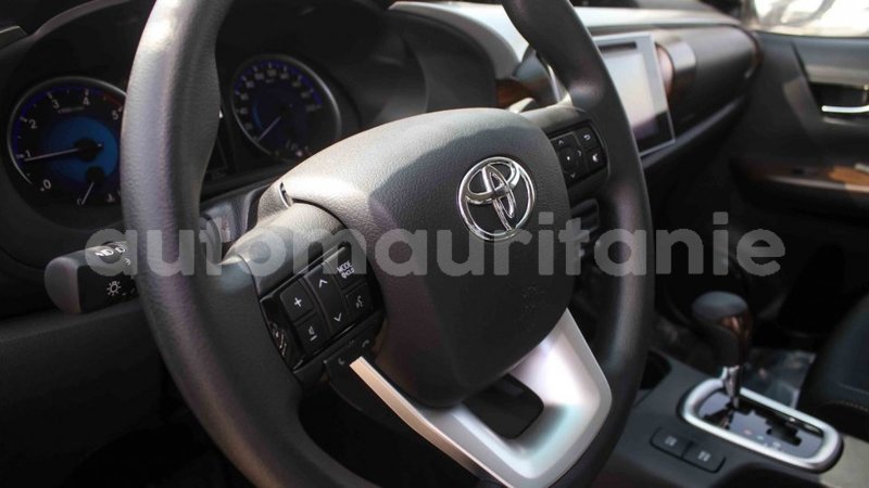 Big with watermark toyota hilux adrar import dubai 2355