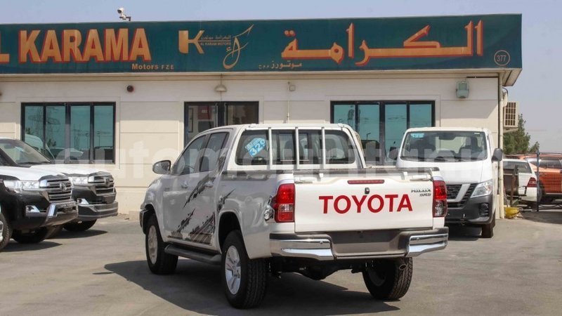 Big with watermark toyota hilux adrar import dubai 2355