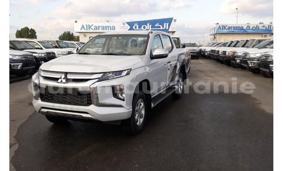 Acheter Import Voiture Mitsubishi L200 Blanc à Import - Dubai, Adrar Acheter Import Voiture Mitsubishi L200 Blanc à Import - Dubai, Adrar