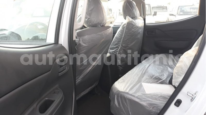 Big with watermark mitsubishi l200 adrar import dubai 2357