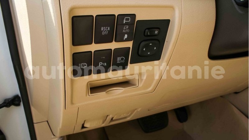 Big with watermark toyota land cruiser adrar import dubai 2361
