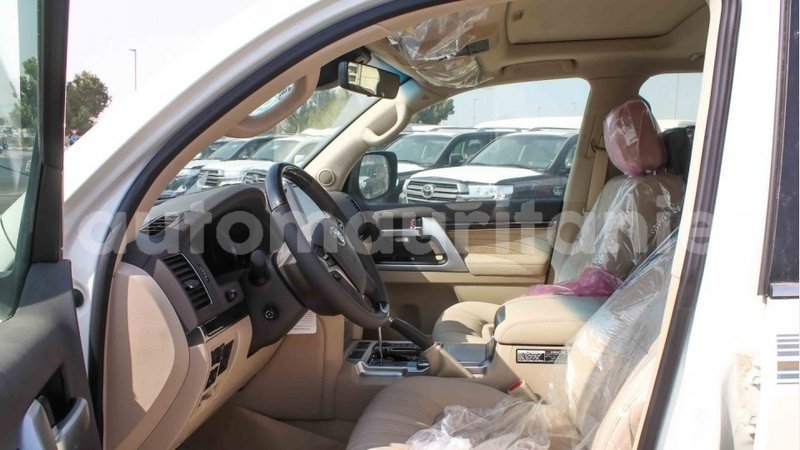 Big with watermark toyota land cruiser adrar import dubai 2361