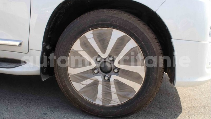 Big with watermark toyota land cruiser adrar import dubai 2361