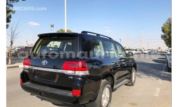 Acheter Import Voiture Toyota Land Cruiser Noir à Import - Dubai, Adrar Acheter Import Voiture Toyota Land Cruiser Noir à Import - Dubai, Adrar