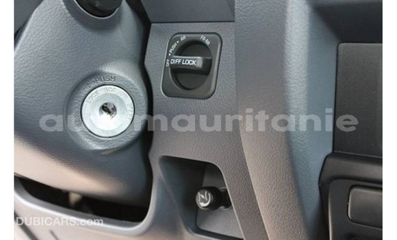 Acheter Import Voiture Toyota Land Cruiser Blanc à Import - Dubai, Adrar Acheter Import Voiture Toyota Land Cruiser Blanc à Import - Dubai, Adrar