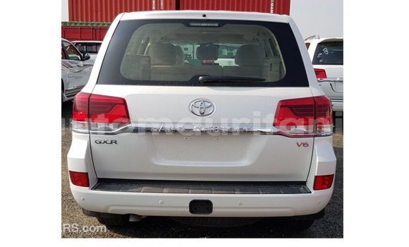 Acheter Import Voiture Toyota Land Cruiser Blanc à Import - Dubai, Adrar Acheter Import Voiture Toyota Land Cruiser Blanc à Import - Dubai, Adrar