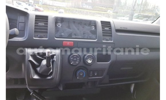 Acheter Import Voiture Toyota Hiace Blanc à Import - Dubai, Adrar Acheter Import Voiture Toyota Hiace Blanc à Import - Dubai, Adrar