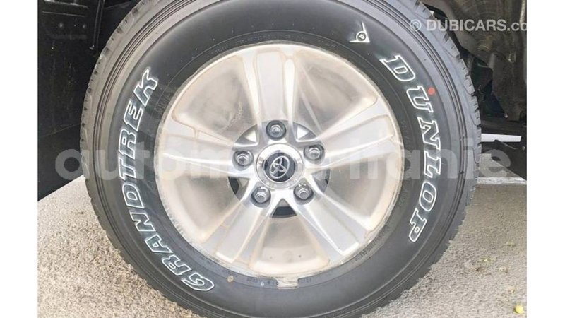 Big with watermark toyota land cruiser adrar import dubai 2381