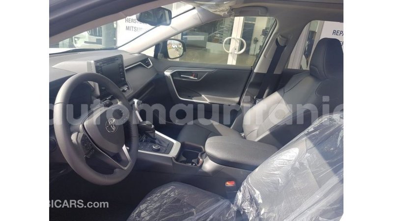 Big with watermark toyota hiace adrar import dubai 2382