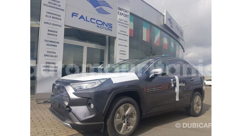 Big with watermark toyota hiace adrar import dubai 2382