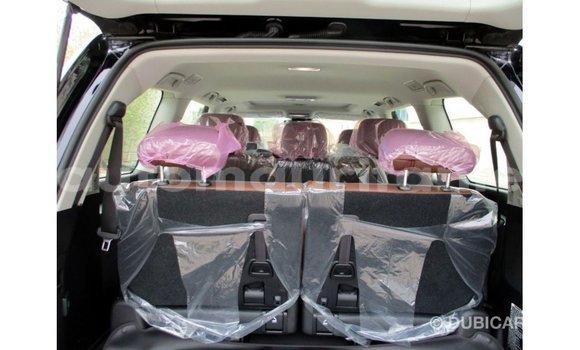 Acheter Import Voiture Toyota Land Cruiser Noir à Import - Dubai, Adrar Acheter Import Voiture Toyota Land Cruiser Noir à Import - Dubai, Adrar