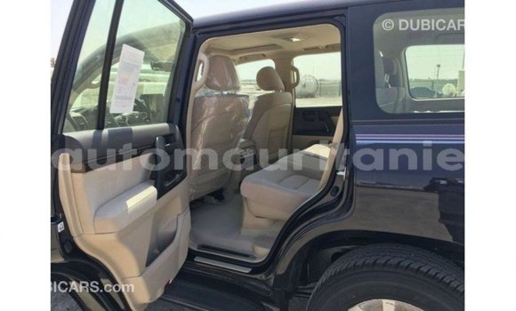 Acheter Import Voiture Toyota Land Cruiser Noir à Import - Dubai, Adrar Acheter Import Voiture Toyota Land Cruiser Noir à Import - Dubai, Adrar