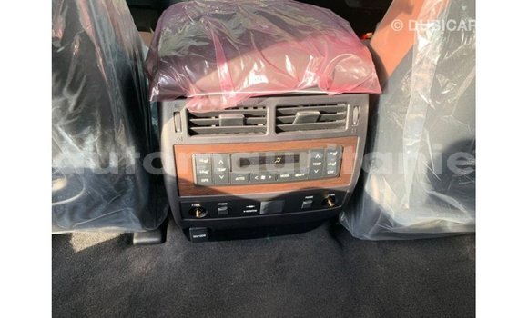 Acheter Import Voiture Toyota Land Cruiser Noir à Import - Dubai, Adrar Acheter Import Voiture Toyota Land Cruiser Noir à Import - Dubai, Adrar