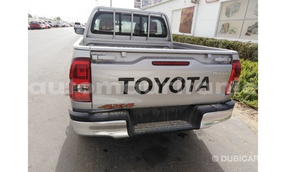 Acheter Import Voiture Toyota Hilux Autre à Import - Dubai, Adrar Acheter Import Voiture Toyota Hilux Autre à Import - Dubai, Adrar